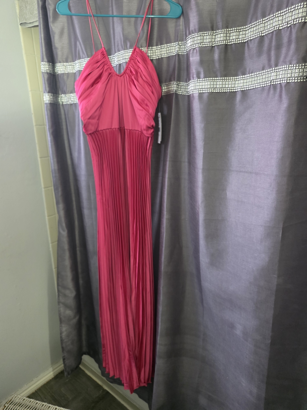 julia jordan Hot Pink Pleated Maxi Dress